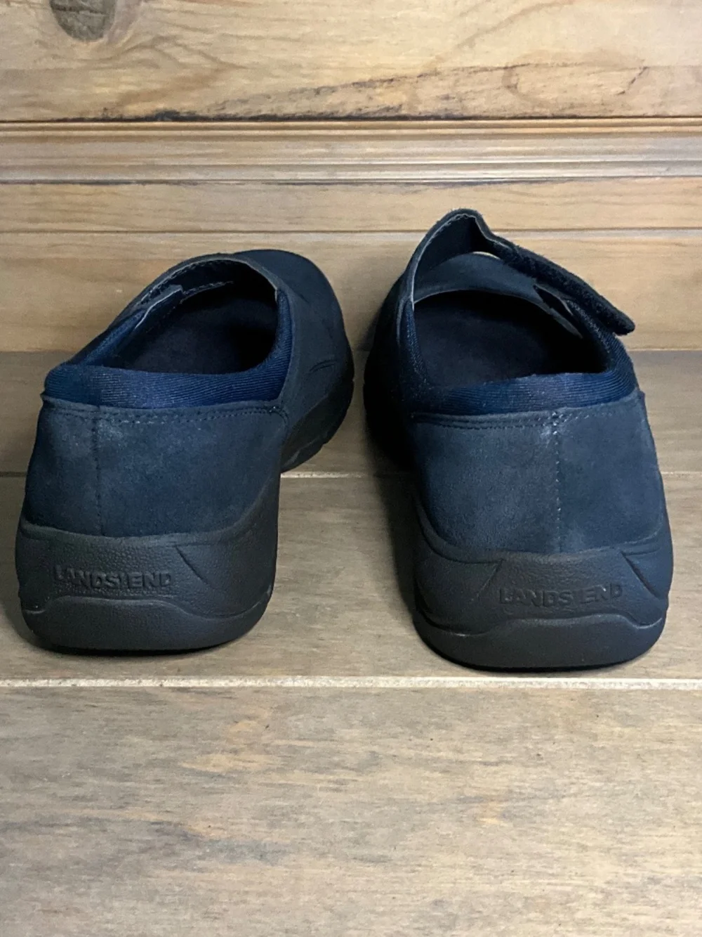 Lands End Classic Leather Mary Jane W8.5/UK6.5 Navy Blue Velcro Worn Once EUC